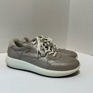 ECCO Women’s Soft 7 Runner Sneaker